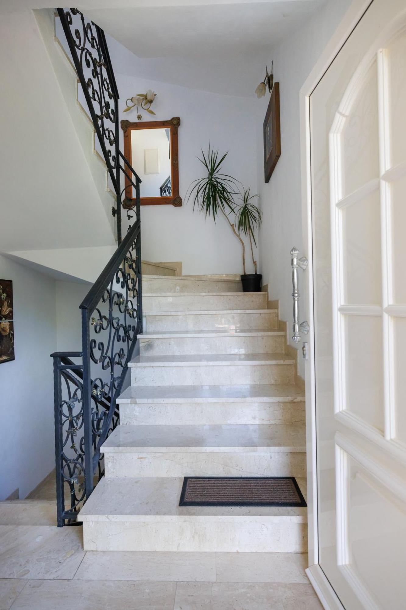 Apartmani Olea Krk 克尔克 外观 照片